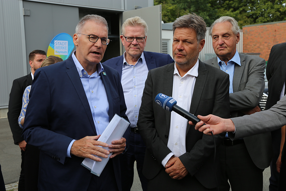 Bundeswirtschaftsminister_Habeck_besucht_die_Universität_Bayreuth