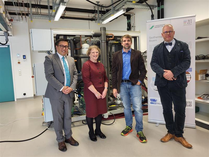 Die Delegation der University of Southern Queensland besucht das ZET